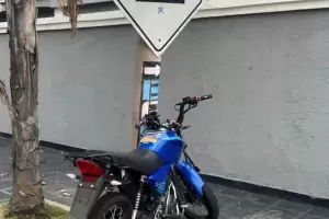 Catamarca: un motociclista falleci� tras chocar contra un poste de energ�a el�ctrica