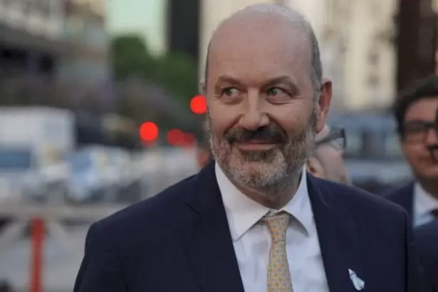 Recorte en licencias m�dicas: Sturzenegger defendi� la "letra chica" de la reforma