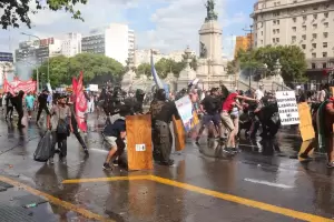 Reforma laboral: el Gobierno identific� a 17 manifestantes por los disturbios en el Congreso