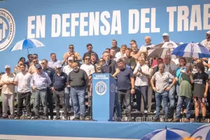 La CGT acelera definiciones y eval�a un paro general contra la reforma laboral