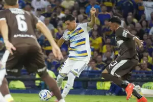 Boca y Platense no se sacaron ventajas: p�lido empate sin goles en La Bombonera
