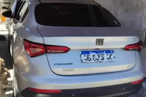 Secuestraron un auto con pedido de captura en el barrio Eva Per�n tras un operativo