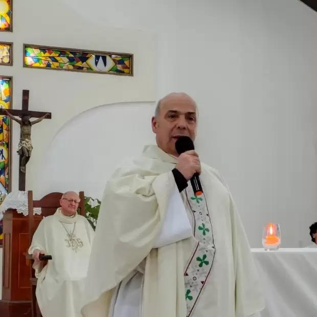 El Padre Julio Quiroga del Pino asumi� como nuevo p�rroco de Santa Rosa de Lima