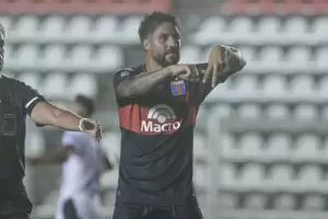 Tigre venci� con autoridad a Claypole y avanz� en la Copa Argentina