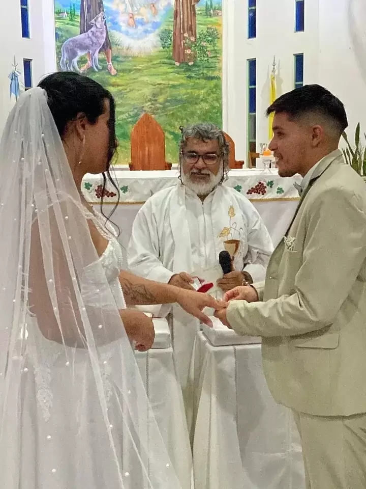 casamiento trans iglesia pol�mica