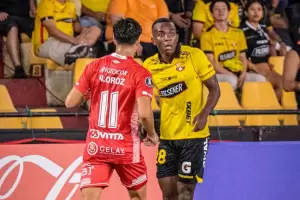 Argentinos consigui� un triunfazo en su visita a Barcelona de Ecuador por la Copa Libertadores