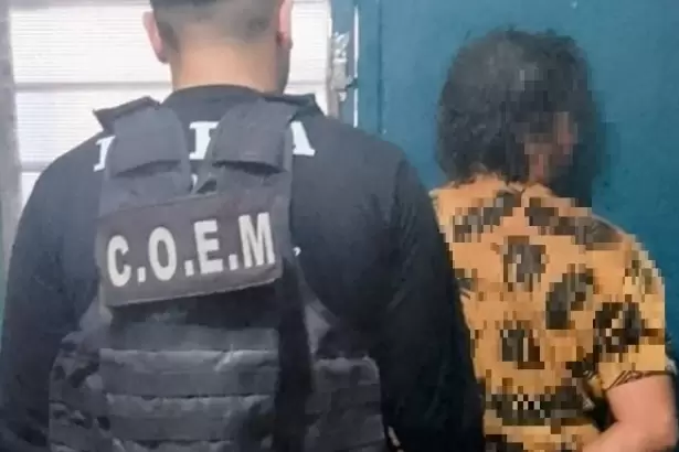 Violento ataque en Catamarca: agredi� con un ca�o a su pareja y a su hijo menor