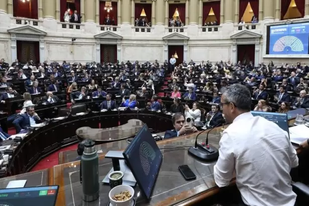 Diputados: la oposici�n busca avanzar con discapacidad y endeudamiento mientras LLA impone su cronograma