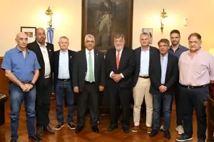 Catamarca se une al reclamo del Norte Grande: la UICA firma una declaraci�n de emergencia ante la crisis industrial