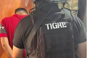 Violencia en Catamarca: le prohibieron acercarse a sus padres y los atac� a golpes