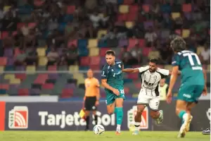 Con la doble "ley del ex", Central C�rdoba baj� al Talleres de Tevez