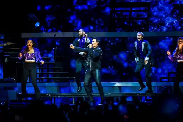 El sue�o de su vida: Chayanne subi� a una fan al escenario e hizo estallar el estadio