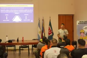 Convocan a bomberos voluntarios y municipios al curso b�sico de combatiente forestal