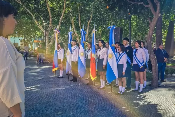 Andalgal� coordin� la agenda anual de actos escolares y anunci� nuevos talleres art�sticos