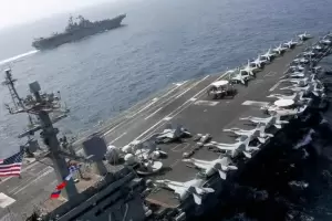 Ir�n dej� diez muertos en Israel y dice que bombarde� el portaaviones USS Abraham Lincoln
