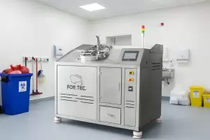 Del hospital al vertedero: El proceso de descontaminaci�n que ahorra millones al sistema p�blico