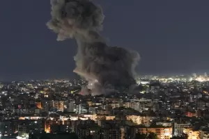 Ir�n atac� la embajada de EE.UU. en Arabia Saudita y Trump pidi� evacuar la regi�n