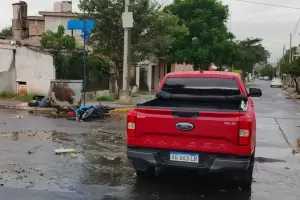 Catamarca: choque entre motocicleta y camioneta dej� dos j�venes heridas