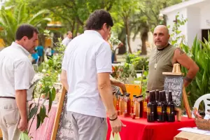 El Mercado Itinerante regresa a Valle Chico con productos regionales y servicios municipales