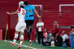 Hurac�n le gan� un deslucido Belgrano y le quit� el invicto