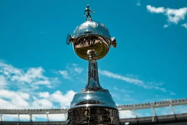 Giro inesperado en el f�tbol argentino: el noveno de la tabla anual jugar� la Copa Libertadores