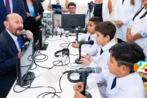 Denuncian montaje escolar en Formosa: alumnos elogiaron a Insfr�n en un edificio sin clases