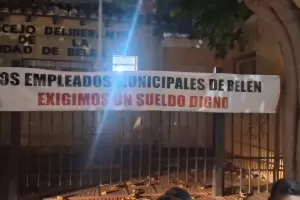 Municipales autoconvocados tomaron el Palacio Municipal de Bel�n: piden mejoras salariales