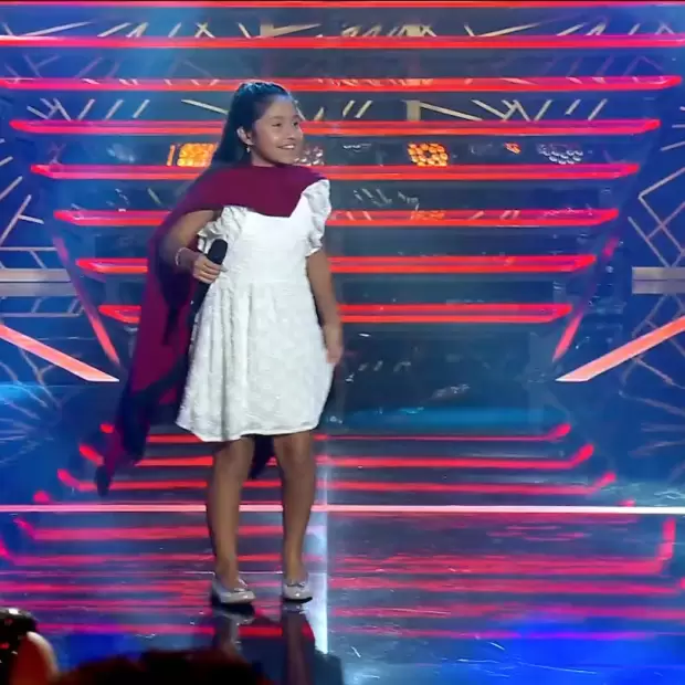 Arranc� "Es mi sue�o" y una nena logr� que La Mona Jim�nez y Joaqu�n Levinton bailaran