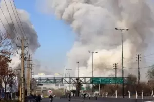 Guerra en Oriente Medio: 700.000 desplazados y alerta global por lluvia t�xica