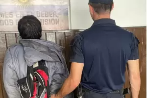 Atrapan a un hombre tras robar elementos de un veh�culo en Catamarca
