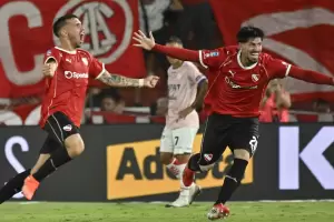En uno de los partidos del a�o, Independiente logr� un ag�nico empate ante Uni�n
