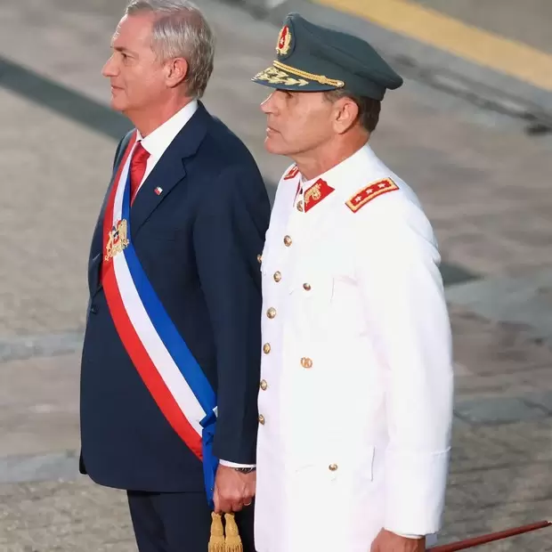 Kast ordena construir barreras f�sicas en la frontera con Bolivia para frenar la inmigraci�n