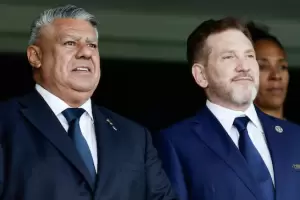 Autorizan a "Chiqui" Tapia a viajar a Paraguay en plena investigaci�n por evasi�n