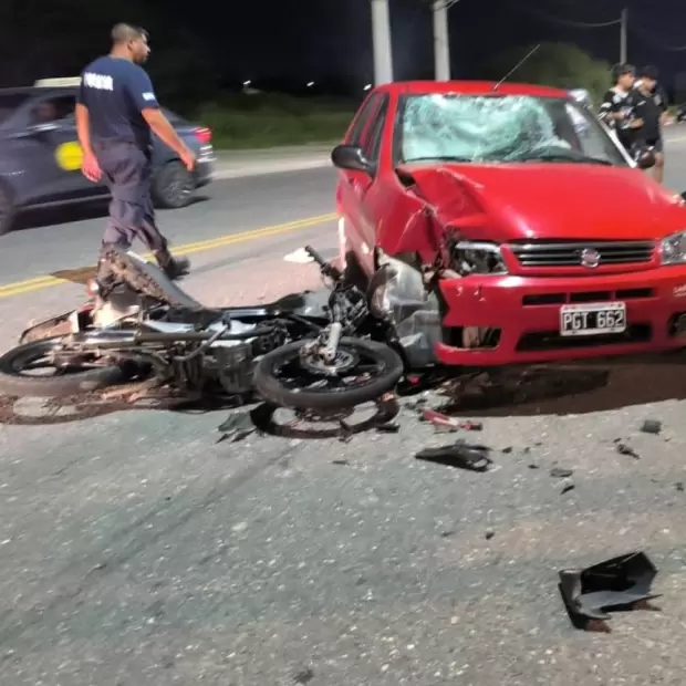 Violento siniestro vial en Alto Fari�ango: un motociclista result� herido