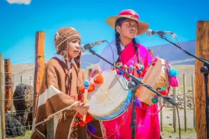 Laguna Blanca fue sede de una nueva edici�n de la feria ganadera y artesanal "La Chimpiada"