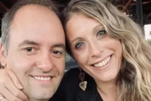 Denuncia contra Adorni por presunto conflicto de intereses