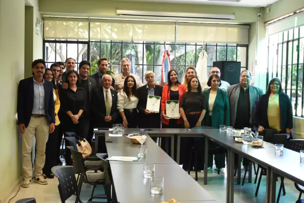 Acuerdo hist�rico: Diplomatura conjunta entre la UNCA y la UNLAR