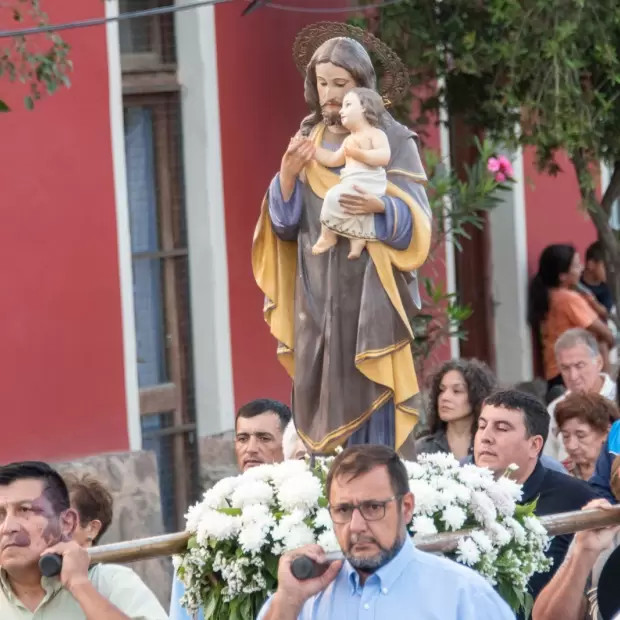 Piedra Blanca celebr� a San Jos� con una gran fiesta en la tierra del Beato Esqui�