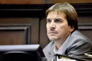 La lupa sobre Faroni: masivos allanamientos en la AFA por orden judicial