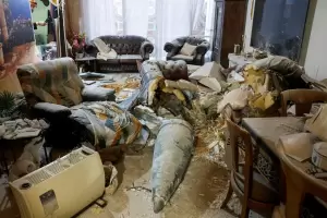 Misiles iran�es impactaron en zonas residenciales de Israel y dejaron m�s de 100 heridos