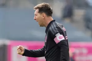 Messi sigue haciendo historia: lleg� a los 71 goles de tiro libre y acecha el r�cord mundial