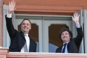 Milei y Adorni se vuelven a mostrar juntos en medio de la pol�mica de los viajes