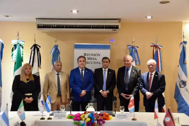 Dusso llev� la agenda del federalismo productivo al Parlamento del Norte Grande