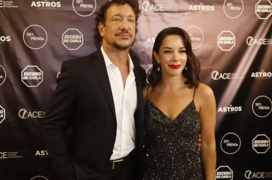 Nico Vazquez y su novia