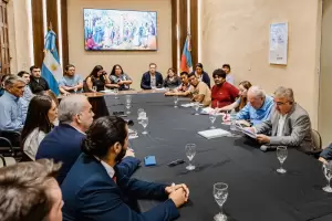 Catamarca impulsa una mesa de di�logo para ordenar demandas y fortalecer el desarrollo minero