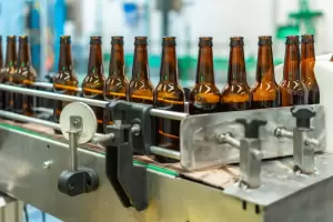 Una de las f�bricas l�deres en vidrios hizo la gran Lumilagro: importa de China