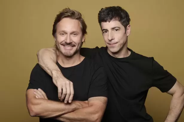 "Secreto en la monta�a" llega al teatro con Vicu�a y Lamothe y se dispara en las redes