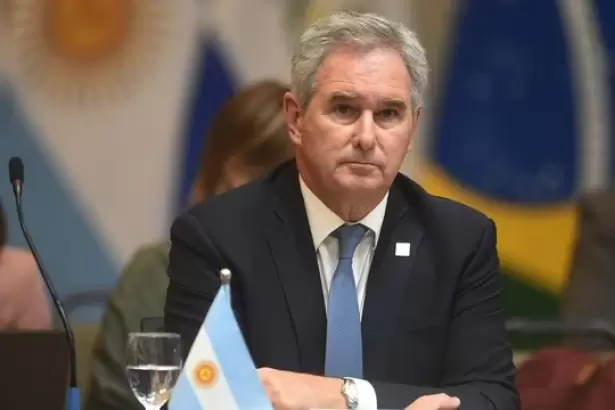 El Gobierno busca frenar la explotaci�n petrolera en Malvinas y prepara una nueva ley