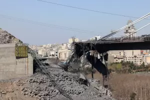 Medio Oriente: Trump inici� los ataques contra puentes iran�es