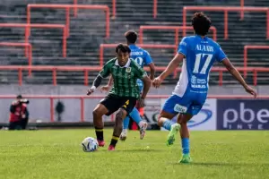 Aldosivi y Estudiantes de R�o Cuarto quedaron a mano en Mar del Plata
